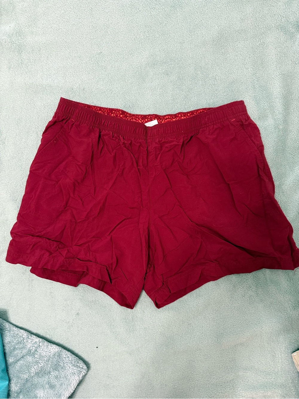 ❤️ Columbia Sportswear Women’s Burgundy Performance Shorts Size- L